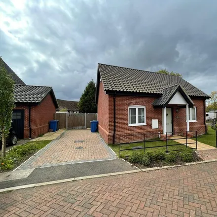Image 1 - Fen Meadow, Sutton, IP12 3JH, United Kingdom - House for rent