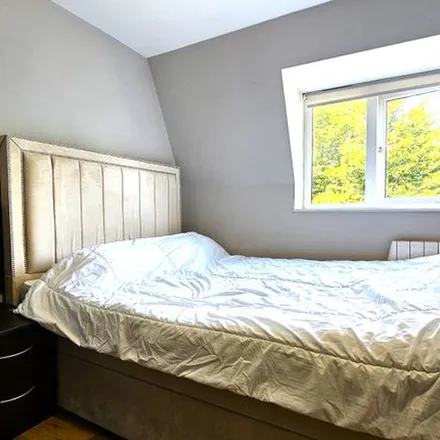 Rent this 1 bed apartment on Ye Olde Black Horse in 43 Halfway Street, Halfway Street