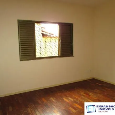 Buy this 5 bed house on Avenida Brasil in Amazonas, Itabira - MG