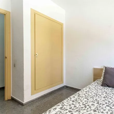 Image 2 - Carrer del Batxiller, 27, 46010 Valencia, Spain - Room for rent