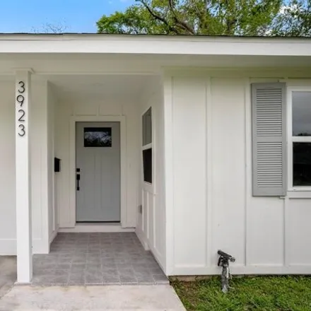 Image 4 - 3949 Alsace Street, Foster Place, Houston, TX 77021, USA - House for sale