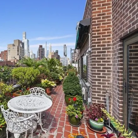 Image 1 - 425 East 63rd Street, New York, NY 10065, USA - Apartment for sale