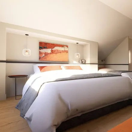 Rent this 5 bed house on 37260 Pont-de-Ruan