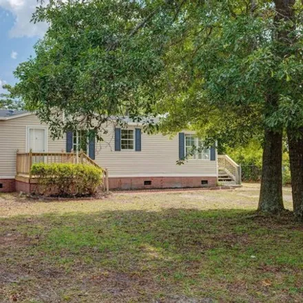 Buy this studio apartment on 208 McCormick Lane in New Hanover County, NC 28411