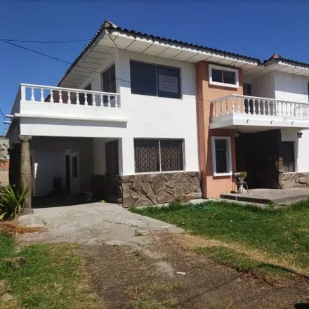 Rent this 5 bed house on Farmacia POPULAR in Avenida Max Uhle, 010210