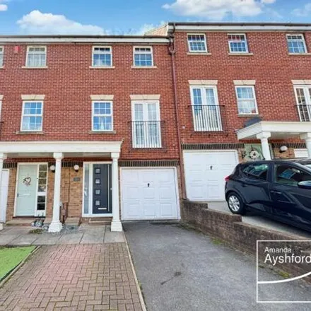 Buy this 3 bed townhouse on Durham Close in Paignton, TQ3 2QN