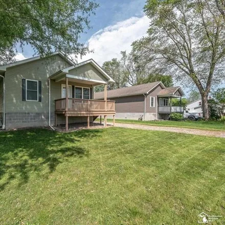 Buy this 3 bed house on 3315 4th Street in Frenchtown Charter Township, MI 48162
