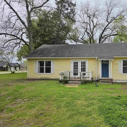 Buy this 2 bed house on 538 West Main Street in Bullard, Smith County