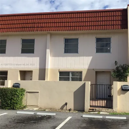 Rent this 3 bed townhouse on unnamed road in Lauderhill, FL 33319