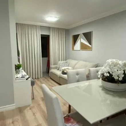 Buy this 3 bed apartment on Rua Capitão Tenente Maris de Barros 1071 in Portão, Curitiba - PR