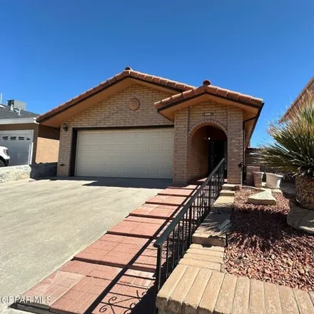 Rent this 3 bed house on 3245 Mountain Ridge Drive in El Paso, TX 79904