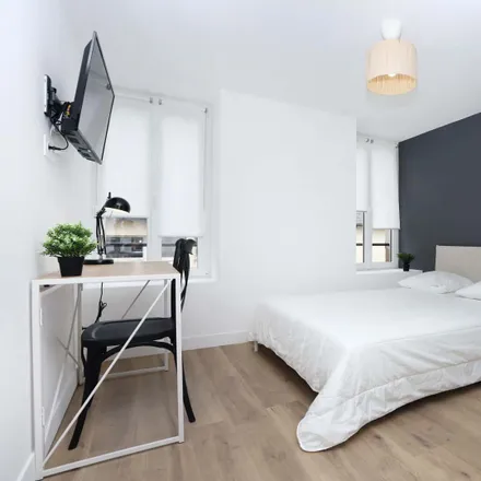 Rent this 1 bed room on 1 Rue d'Alembert in 29200 Brest, France