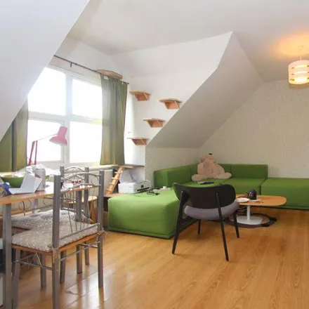 Rent this 1 bed apartment on 65 Myddleton Road in London, N22 8LZ