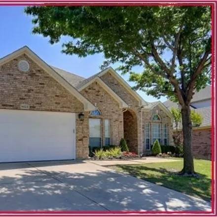 Image 3 - 4824 Carolina Trace Trail, Fort Worth, TX 76248, USA - House for sale