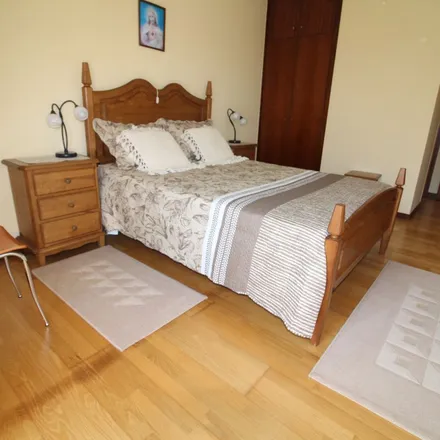 Rent this 2 bed apartment on Rua Capitães de Abril in 4740-259 Esposende, Portugal