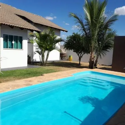 Buy this 3 bed house on Avenida Mato Grosso in Rio Verde, Lucas do Rio Verde - MT