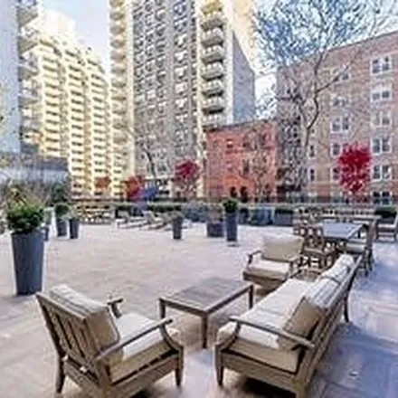 Rent this 1 bed apartment on Yorkshire Towers in East 86th Street, New York