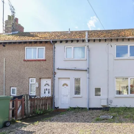 Rent this 3 bed townhouse on Woodwark Avenue in King's Lynn, PE30 2BA