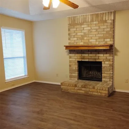 Image 2 - 6909 Sierra Drive, North Richland Hills, TX 76180, USA - House for rent