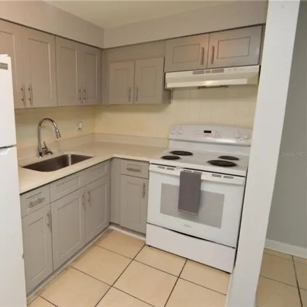 Image 5 - 1300 Morris Park, Hillsborough County, FL 33612, USA - Apartment for rent
