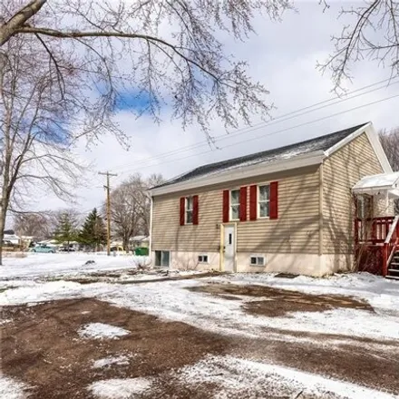 Image 3 - 273 East Grant Street, Augusta, Eau Claire County, WI 54722, USA - House for sale