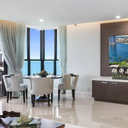 Image 1 - 3127 South Ocean Boulevard, Palm Beach, Palm Beach County, FL 33480, USA - Condo for sale