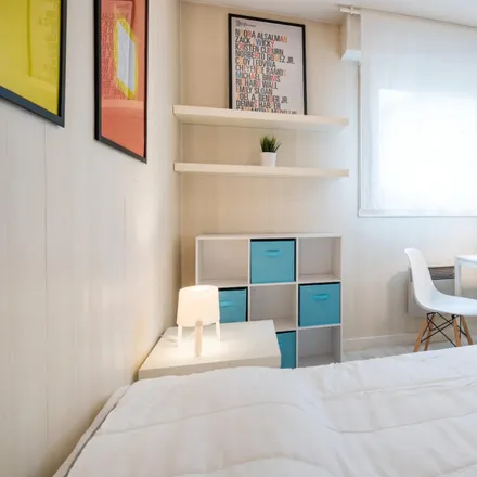 Rent this 4 bed room on 169 Grande Rue de la Guillotière in 69007 Lyon, France