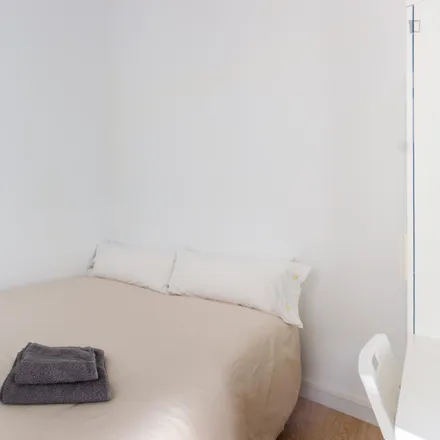 Image 3 - Carrer de Mas, 08094 l'Hospitalet de Llobregat, Spain - Room for rent