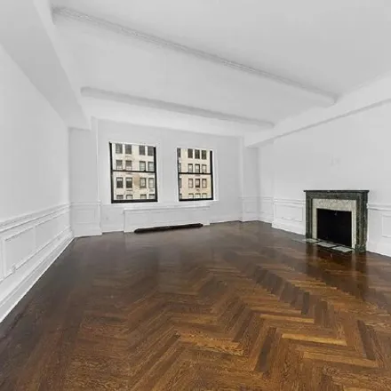 Rent this 4 bed apartment on 1085 Park Avenue in New York, NY 10128