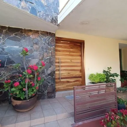 Buy this 3 bed house on Calle Remanso de los Geranios in Bugambilias, 45237 Santa Ana Tepetitlán