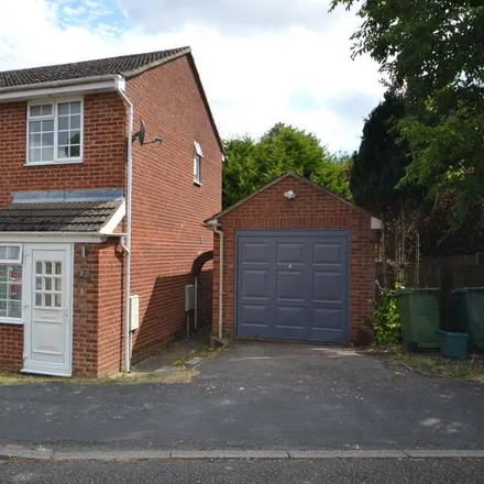 Rent this 3 bed duplex on 23 Hare Close in Buckingham, MK18 7EW