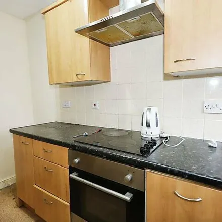 Image 7 - Malcolm Court, Lower Vauxhall, Wolverhampton, WV1 4SS, United Kingdom - Apartment for sale