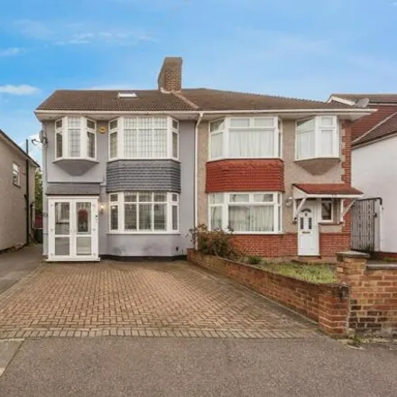 Buy this 5 bed duplex on Buxton Road in London, DA8 3BJ