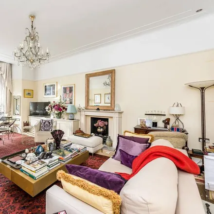 Rent this 2 bed apartment on 68 Redcliffe Gardens in London, SW10 9JJ