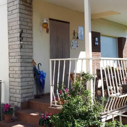 Rent this 4 bed house on 08338 Premià de Dalt