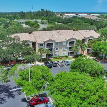 Buy this 1 bed condo on Village Boulevard in Tequesta, Palm Beach County