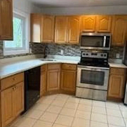 Rent this 3 bed apartment on 852 South Bay Street in Village of Lindenhurst, NY 11757