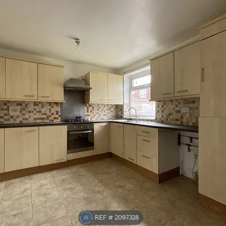 Rent this 3 bed townhouse on Halliwell Lane in Manchester, M8 9AU