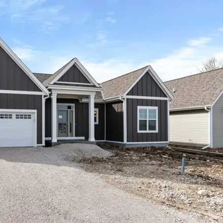 Buy this 3 bed house on 433 Evergreen Lane in Village of Pewaukee, WI 53072