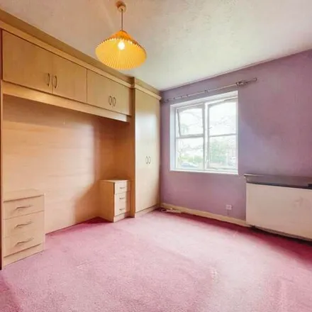Image 4 - Aigburth Road, Liverpool, L19 3QG, United Kingdom - Apartment for sale