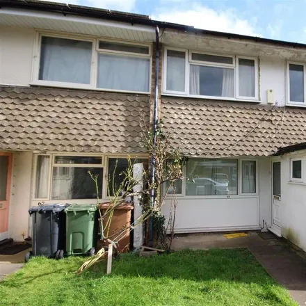 Rent this 4 bed house on 200 Guildford Park Avenue in Guildford, GU2 7NH