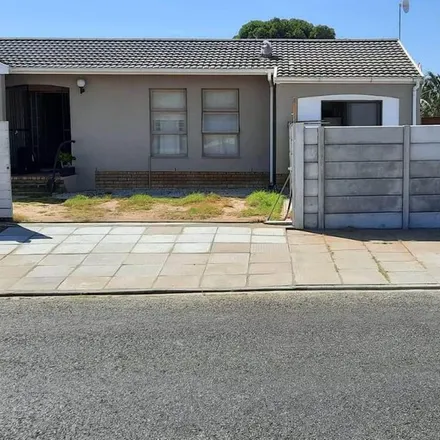 Rent this 1 bed apartment on Walter Sisulu Street in Onverwacht, Lephalale Local Municipality