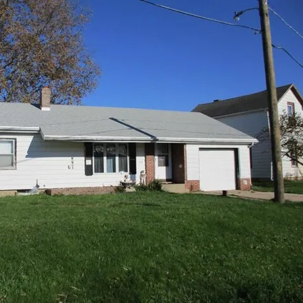 Buy this 1 bed house on 1533 South Adams Avenue in Freeport, IL 61032