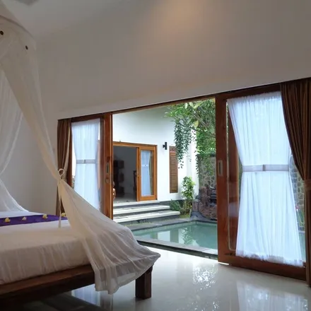 Rent this 3 bed house on Desa Kalibubuk in Bali, Indonesia