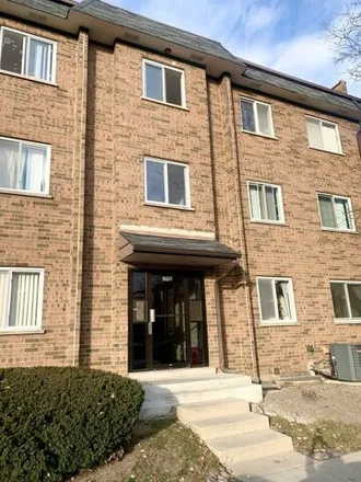 Rent this 2 bed condo on 926 Buccaneer Drive in Schaumburg, IL 60173