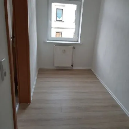 Rent this 2 bed apartment on Kursächsische Postmeilensäule in Markt, 09648 Mittweida