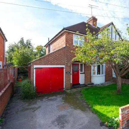 Buy this 3 bed duplex on Edward Avenue in Camberley, GU15 3BD