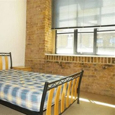 Image 4 - Saxon House, 56 Commercial Street, Spitalfields, London, E1 6RW, United Kingdom - Apartment for rent