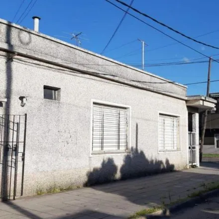 Buy this 3 bed house on Bernardo de Irigoyen 100 in Quilmes Este, 1877 Quilmes
