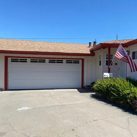 Image 4 - 112 San Carlos Ct, Vacaville, California, 95688 - House for sale